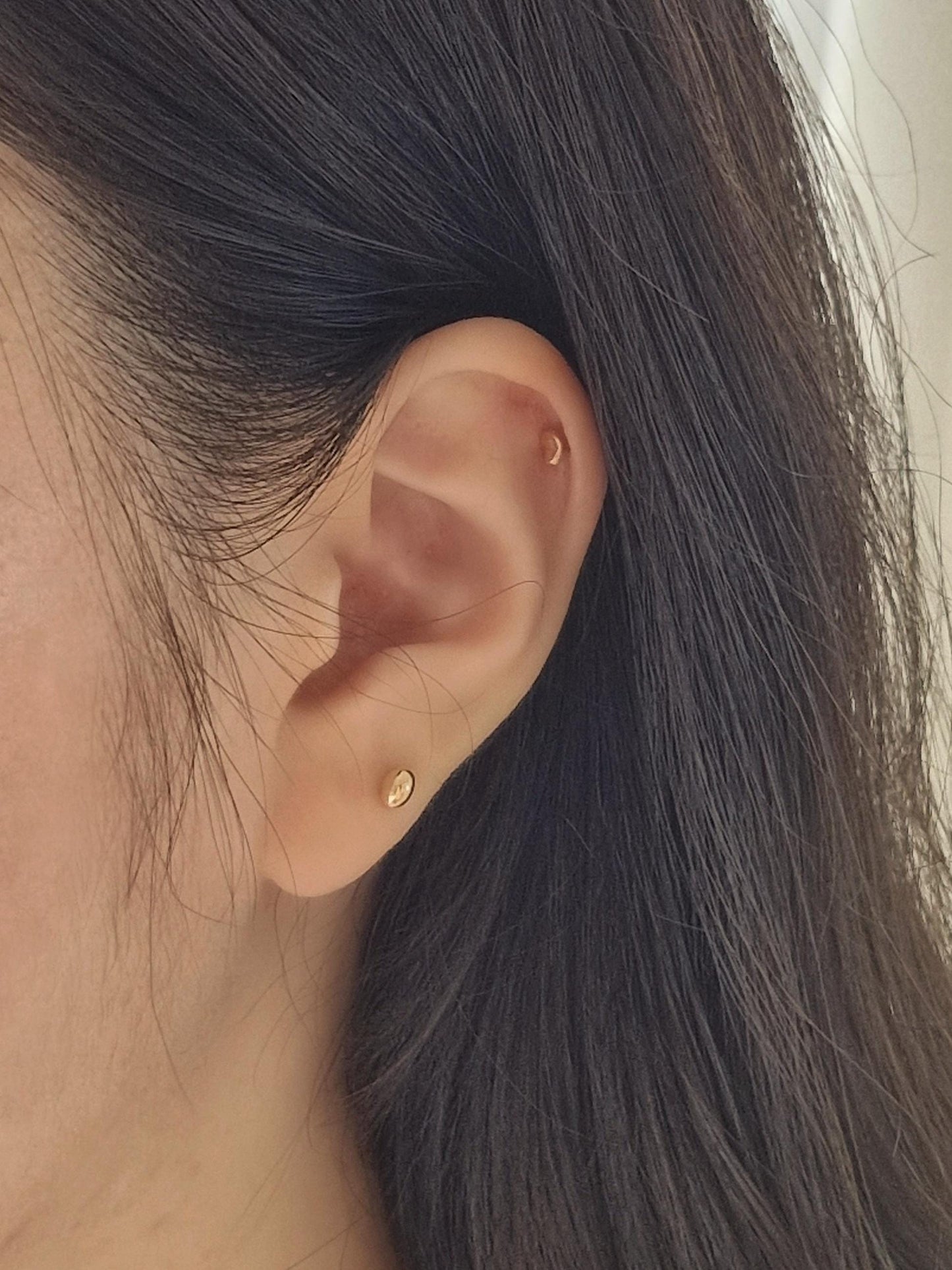 14k solid gold pebble, oval ball stud piercing stud screw ball earring. barbell screwback.21G. tragus, helix. Price for single.
