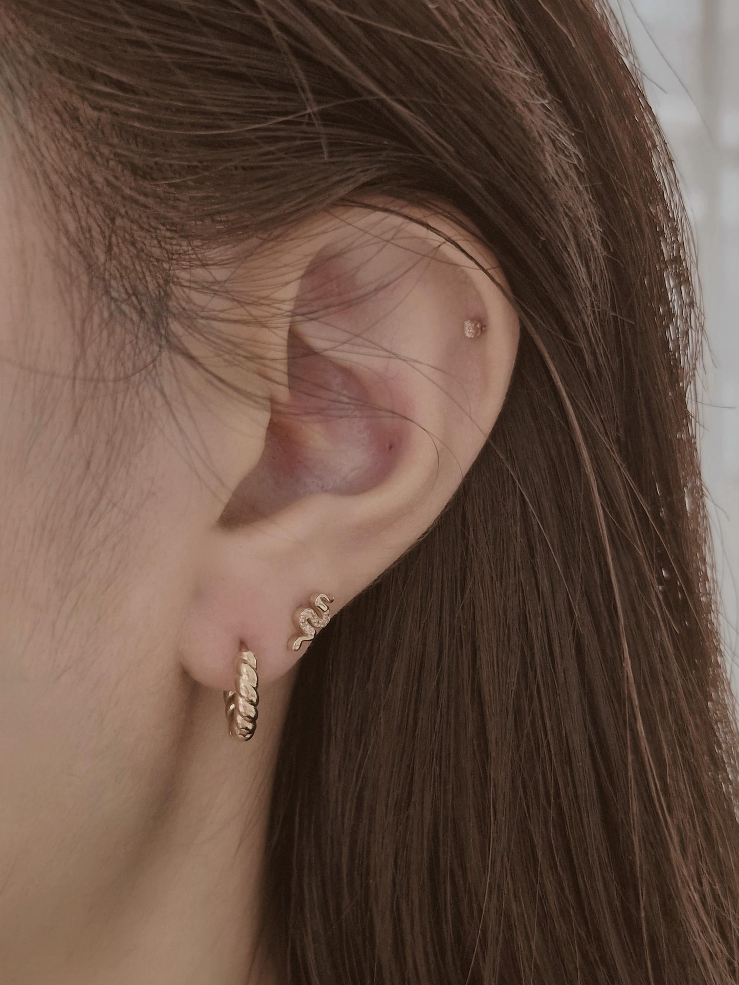 14k solid gold snake piercing. gold screw ball stud. snake stud. real gold.