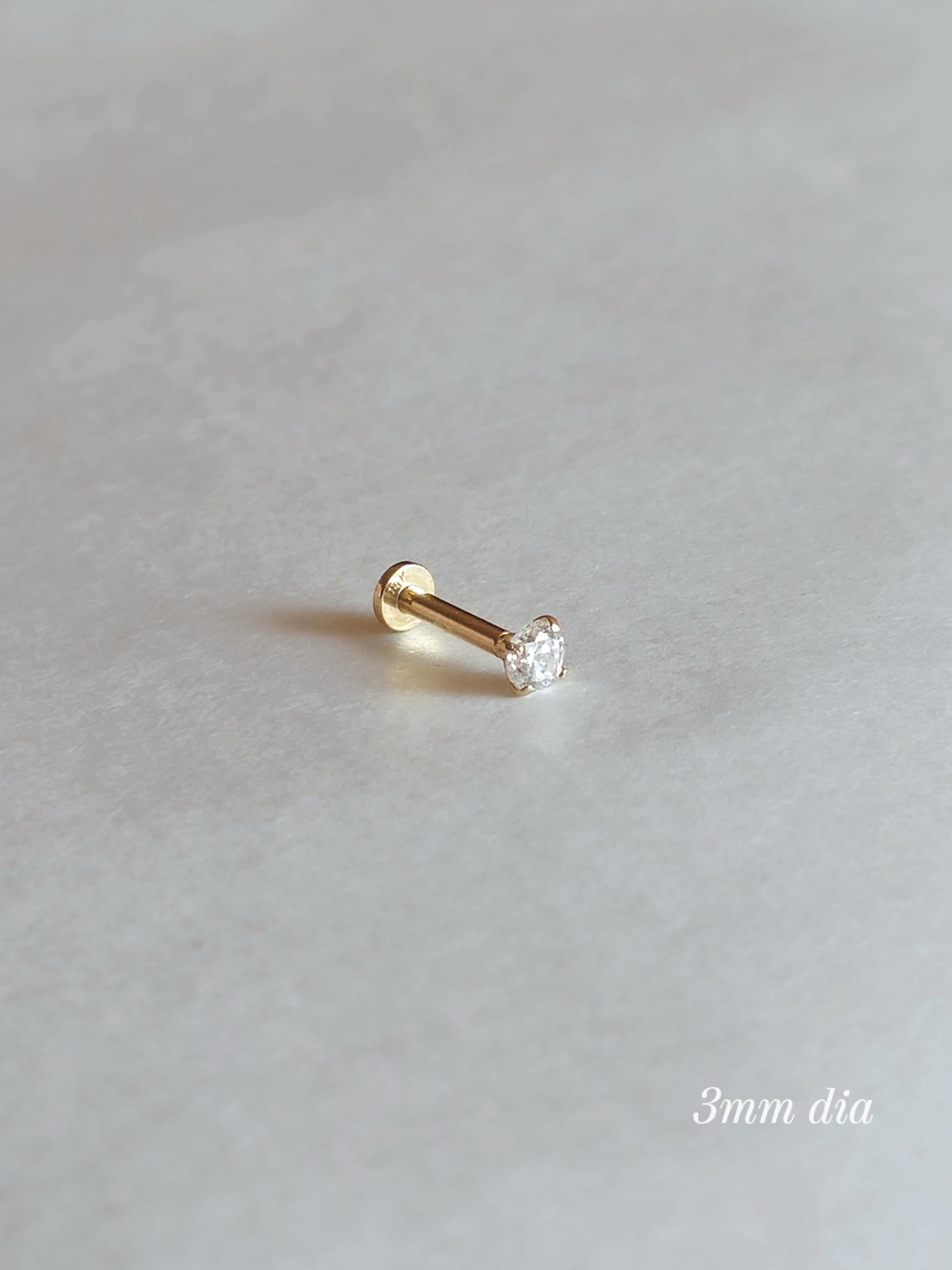 2mm 3mm lab diamond 14k labret piercing. solid gold 14k piercing. lab diamond piercing. flat back piercing.