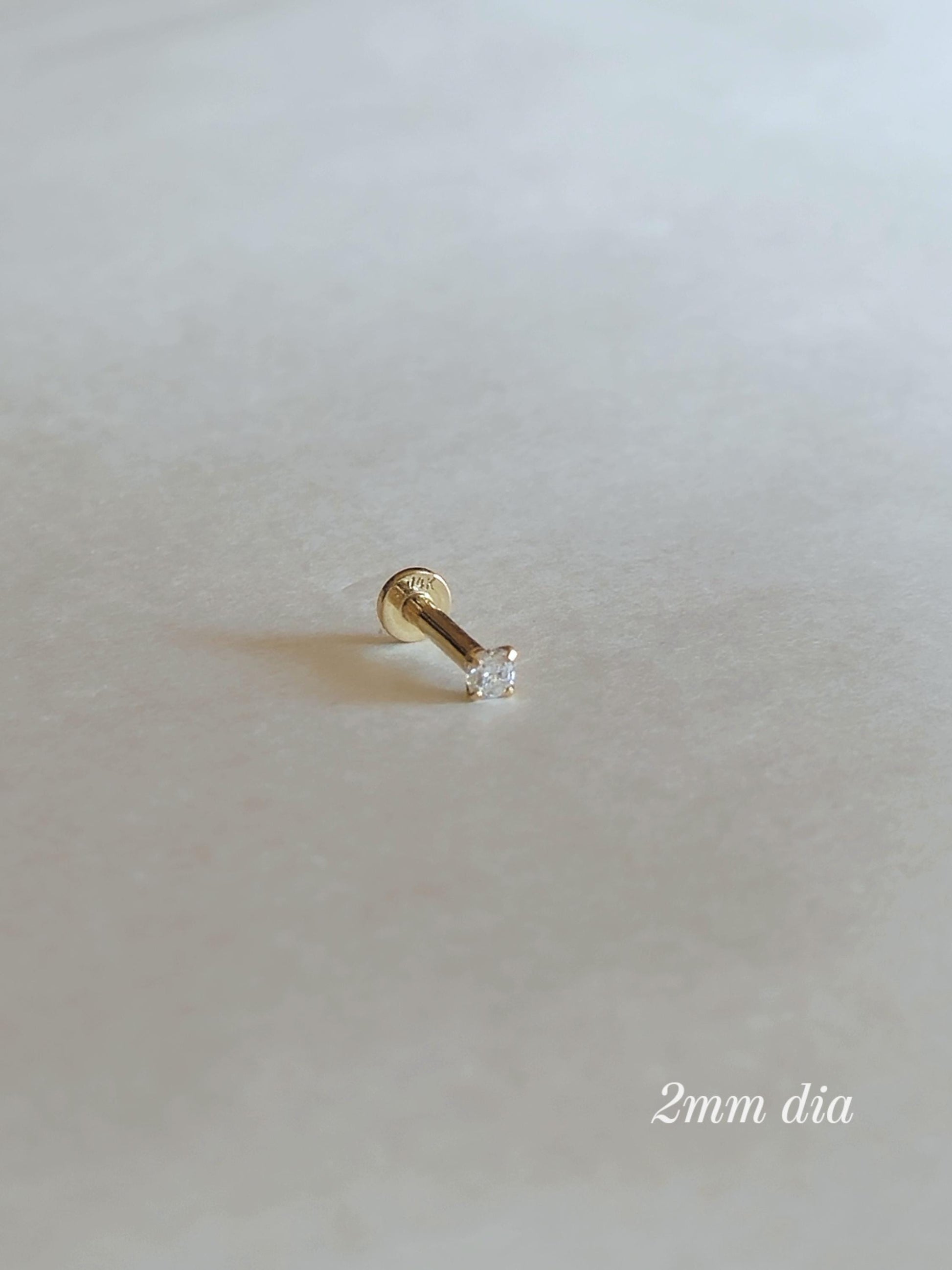 2mm 3mm lab diamond 14k labret piercing. solid gold 14k piercing. lab diamond piercing. flat back piercing.