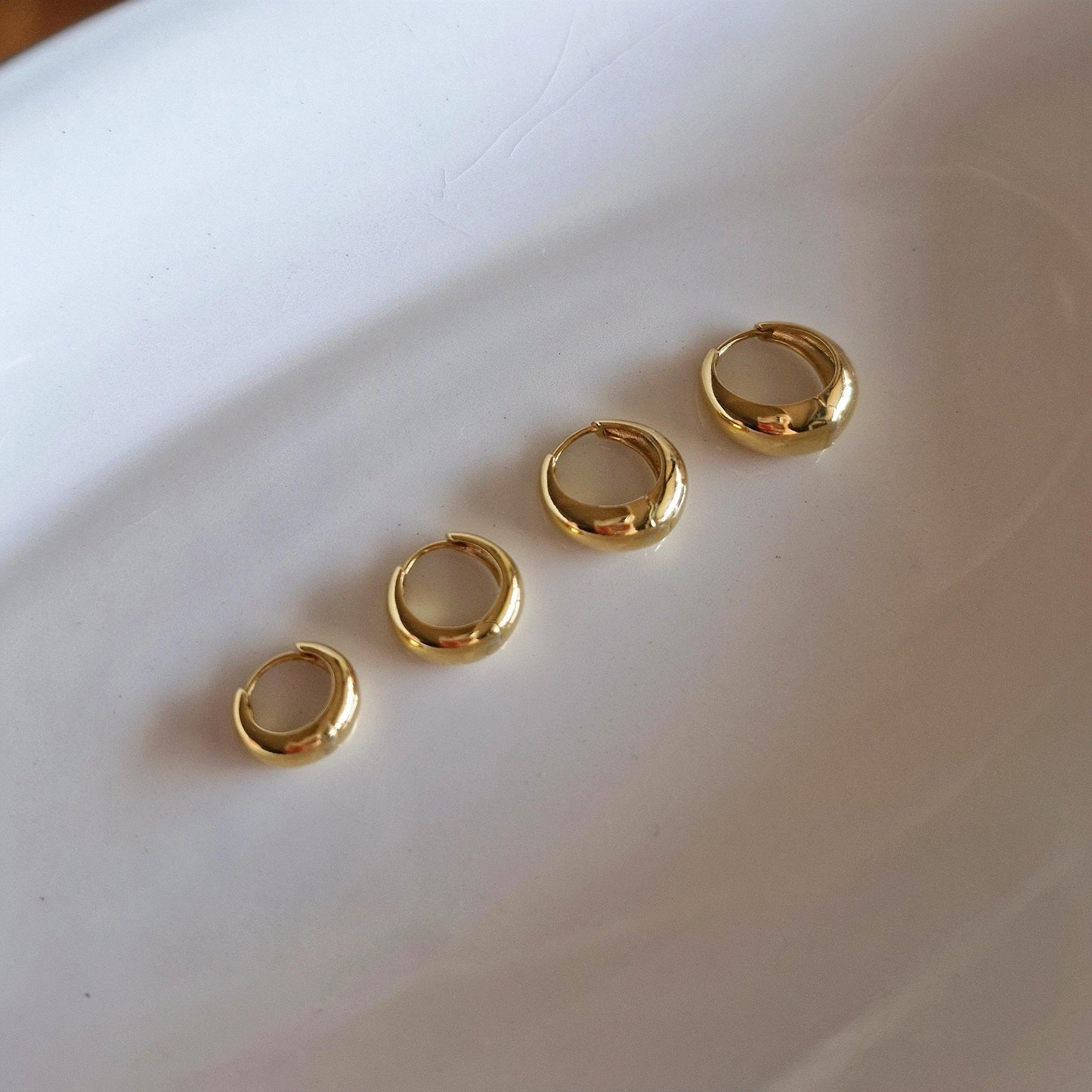 12mm 14mm 16mm 18mm Hinged Teardrop Hoop Earrings. 925 Sterling Silver Gold Plated, Minimalist Chunky Huggie Hoops. Price for pair.