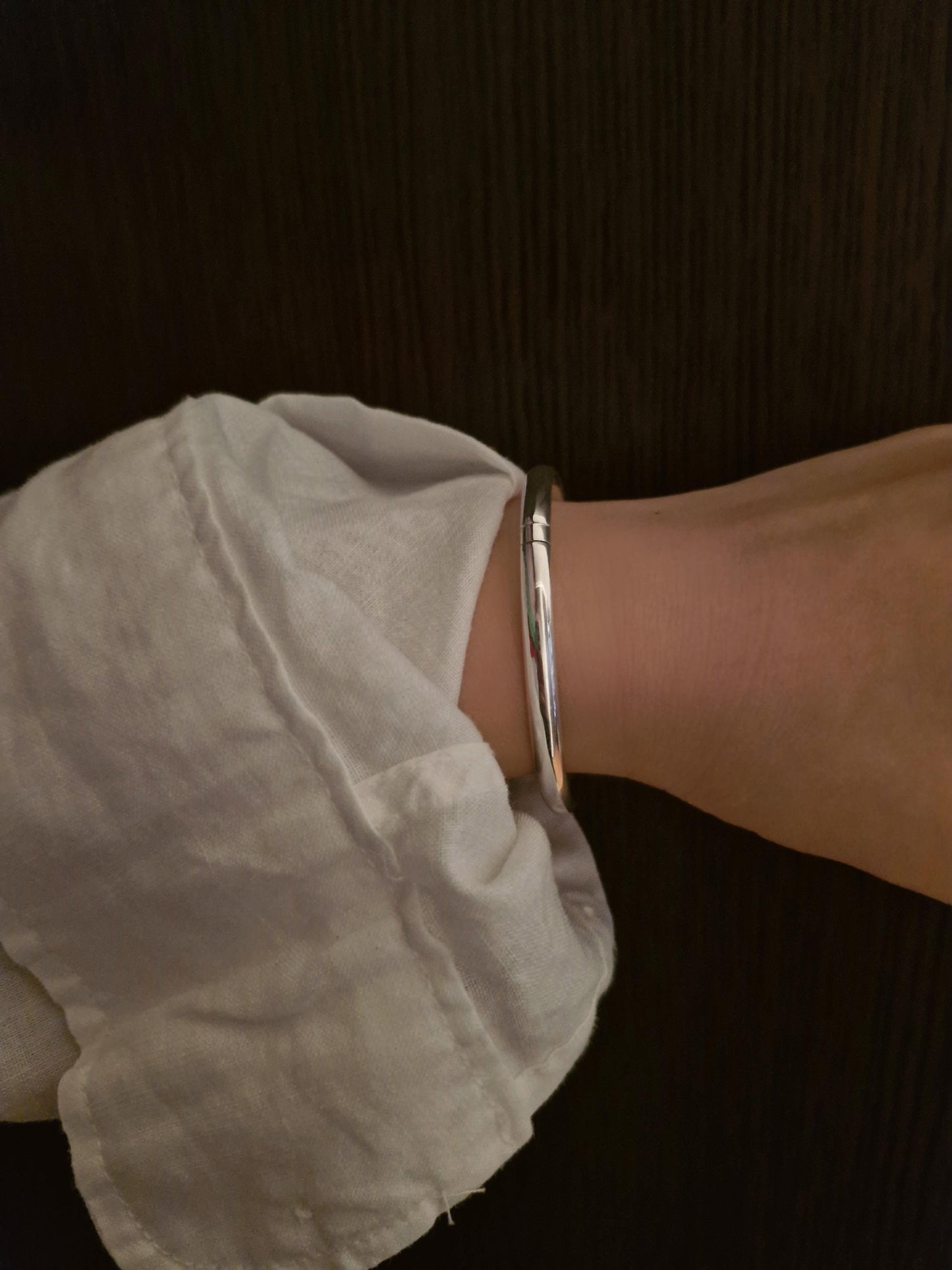 open close Hinged Round bangle bracelet 925 silver sterling. circle type.