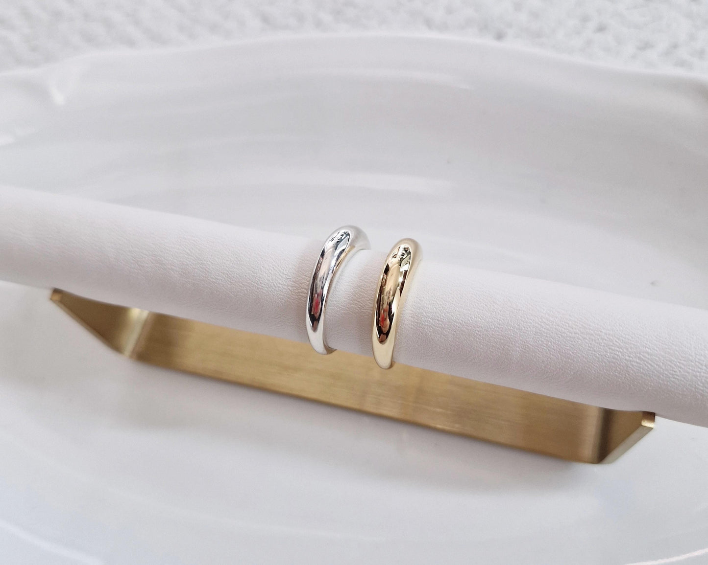 plain dome slim ring sterling silver dome ring. sterling silver silm dome ring.