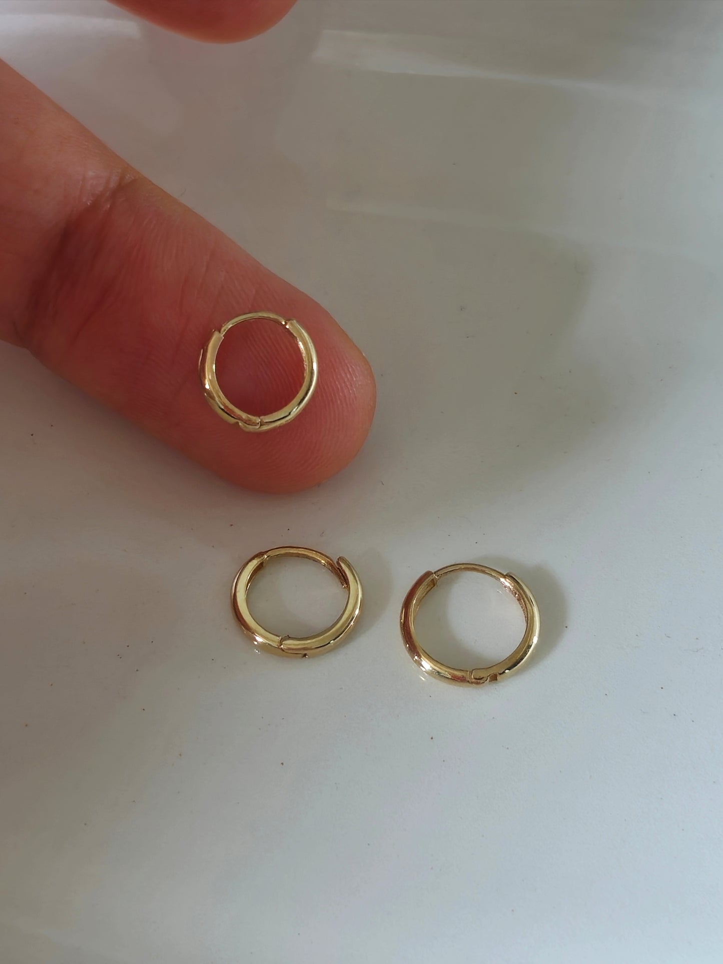 Minimal Huggie Hoop Earrings – 14K / 18K Solid Gold Small Clicker Hoops.
