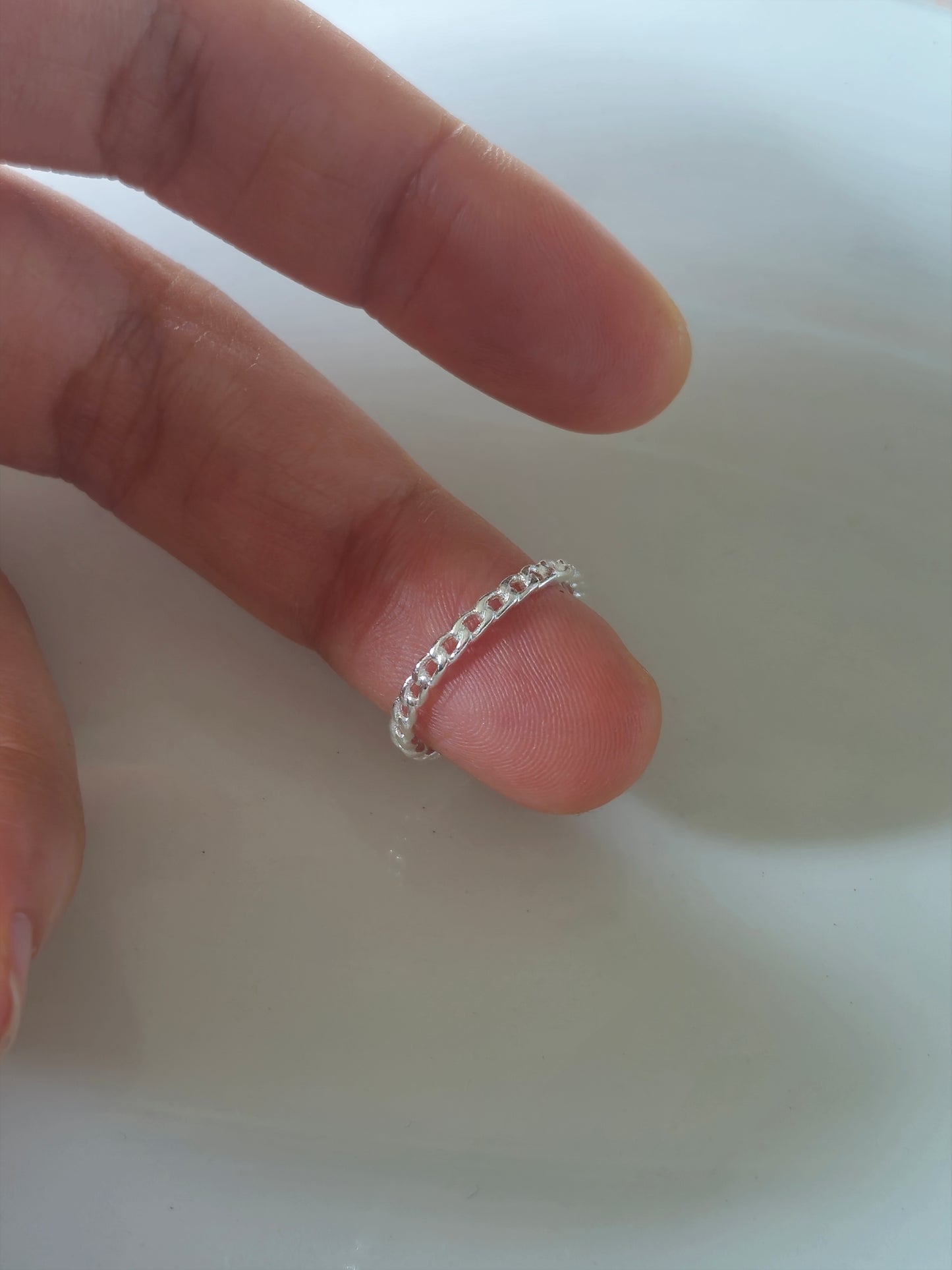 Chain Ring. Minimal Interlocking Band, Everyday Stacking Ring. sterling silver, 14K