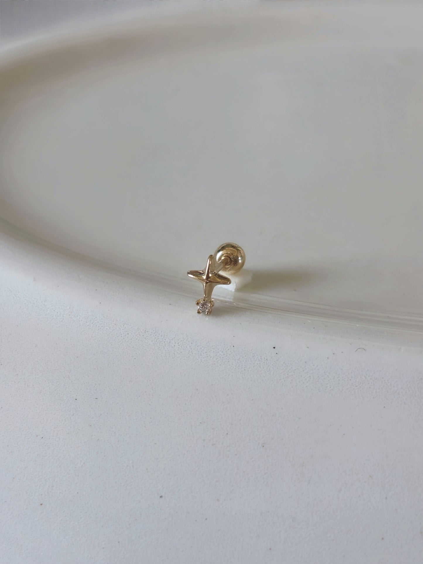 14K Solid Gold Star Stud Earring, Dainty CZ Accent, Minimal Tiny Star, Cartilage Helix Piercing.