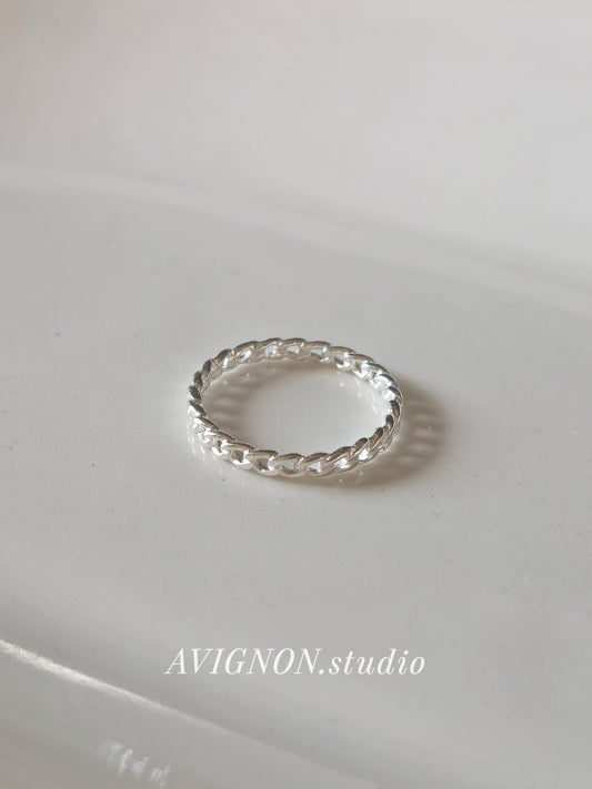 Chain Ring. Minimal Interlocking Band, Everyday Stacking Ring. sterling silver, 14K