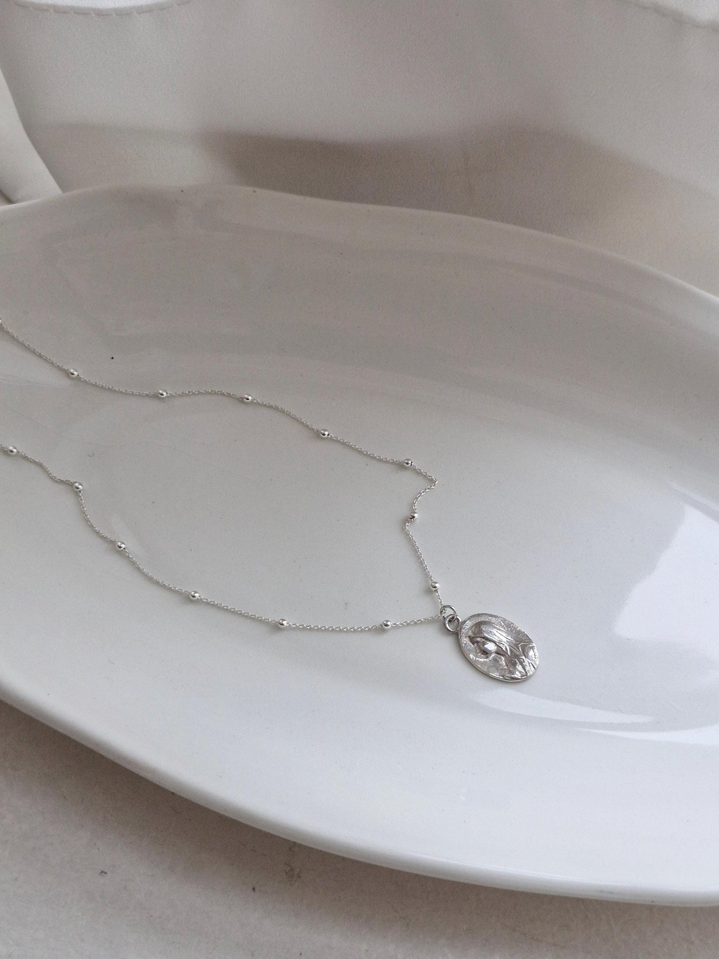 sterling silver 925 mary pendant necklace. praying mary pendant necklace.