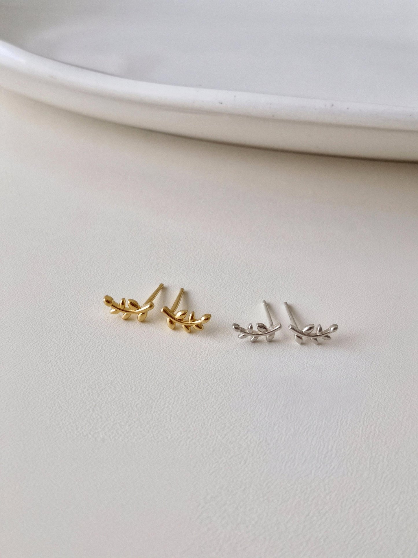 sterling silver 925 stud earrings leaf. olive Leaf earrings.