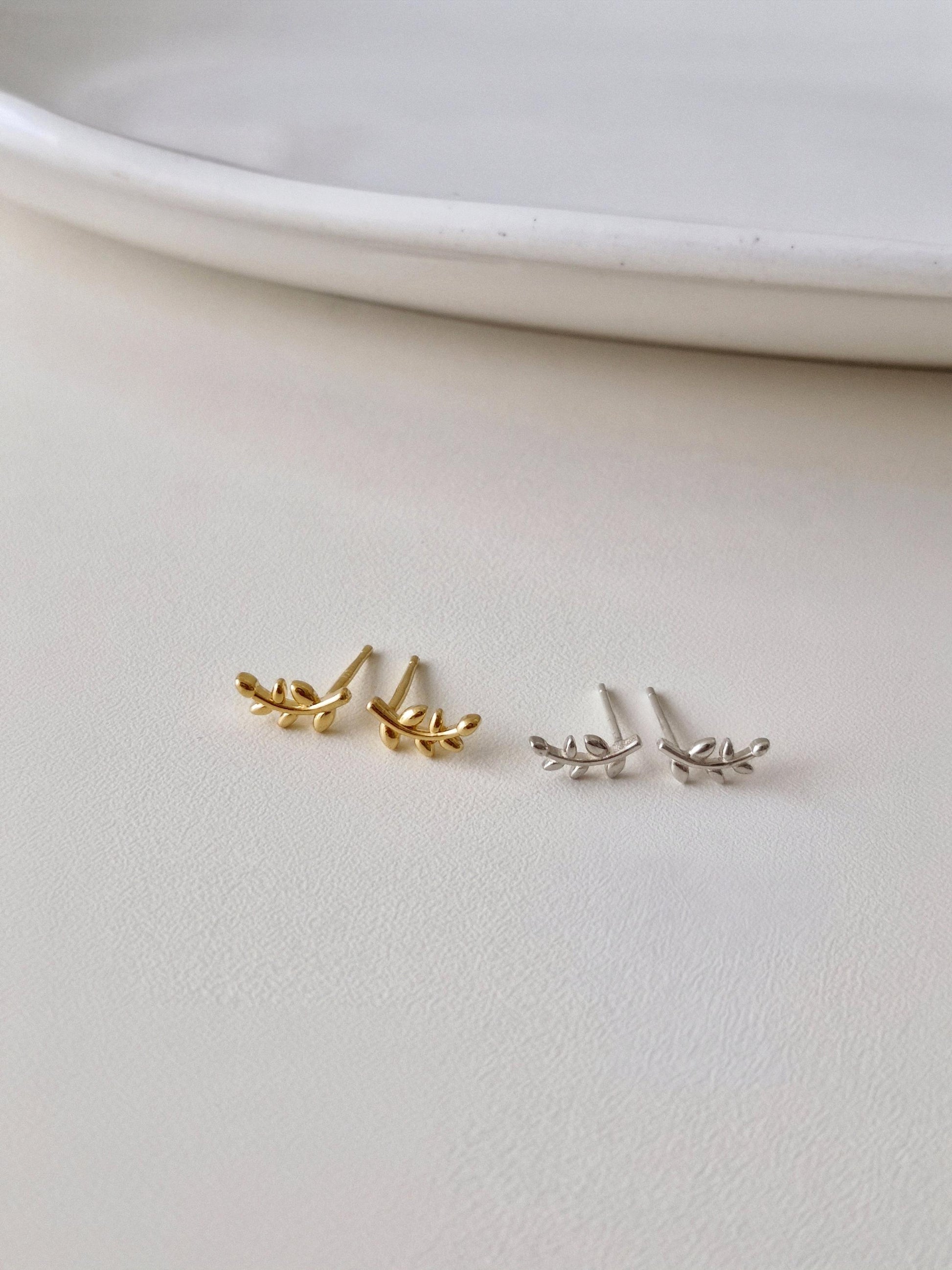 sterling silver 925 stud earrings leaf. olive Leaf earrings.