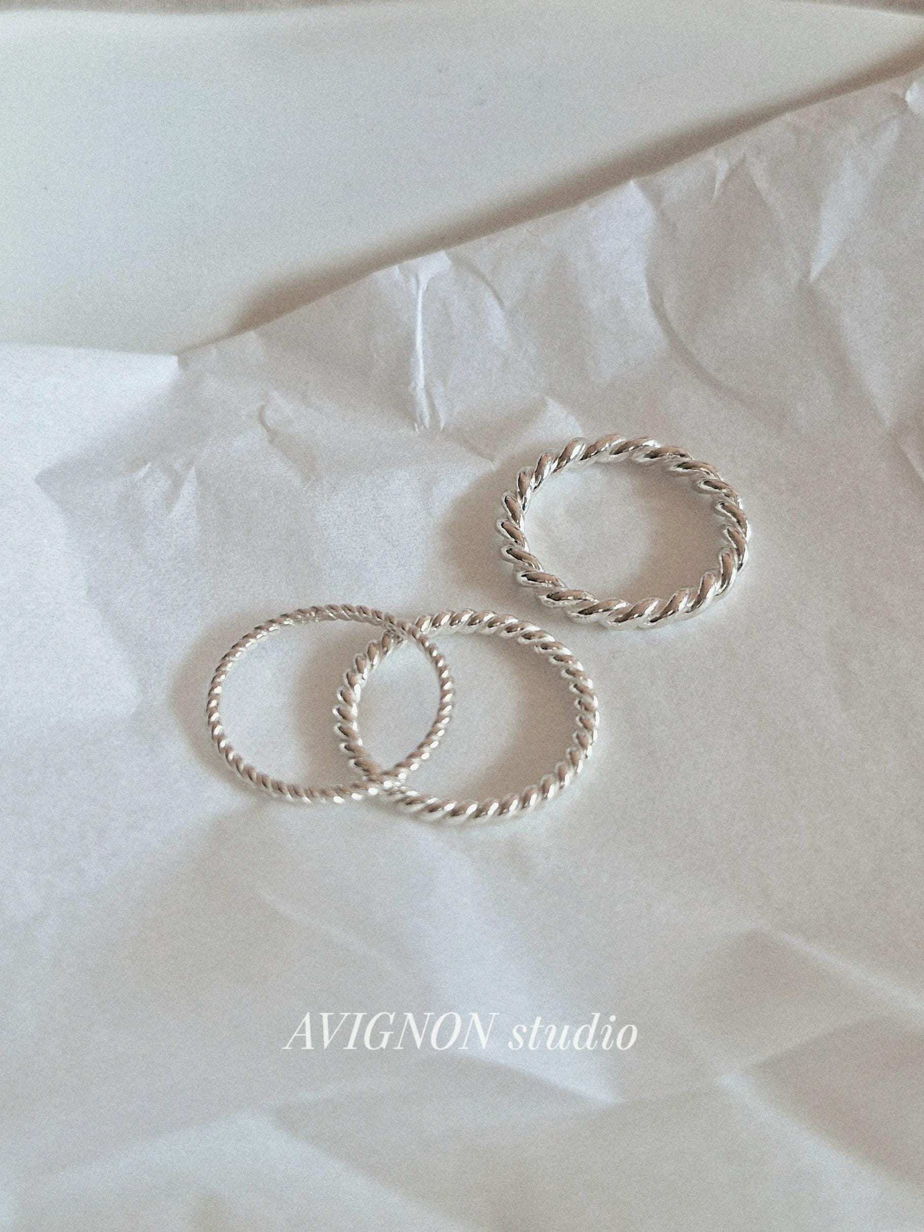 sterling silver twisted rope stacking ring. twisted ring.