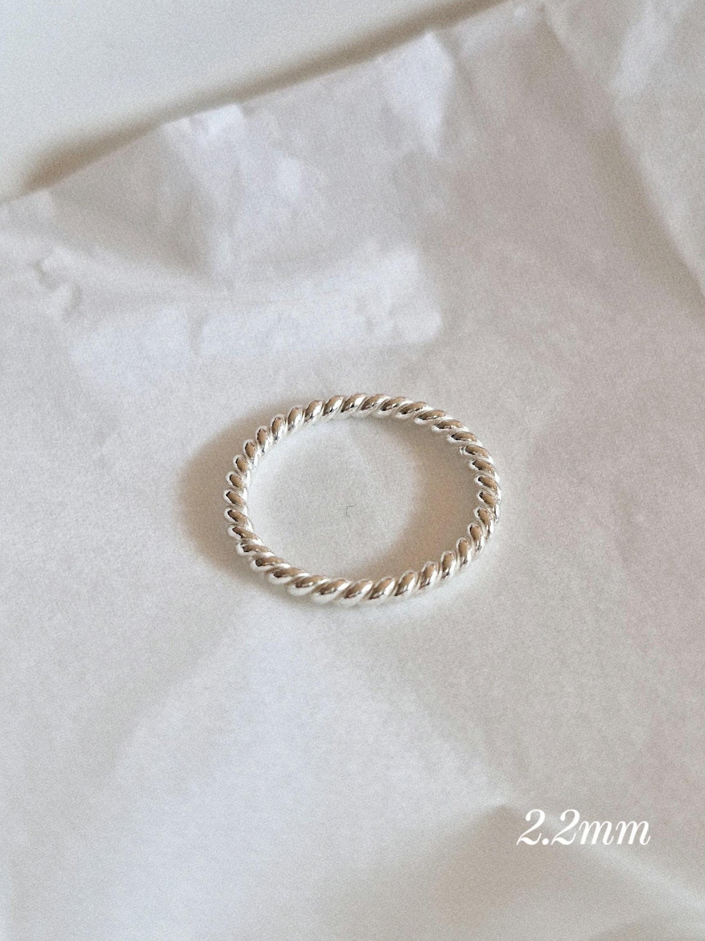 sterling silver twisted rope stacking ring. twisted ring.