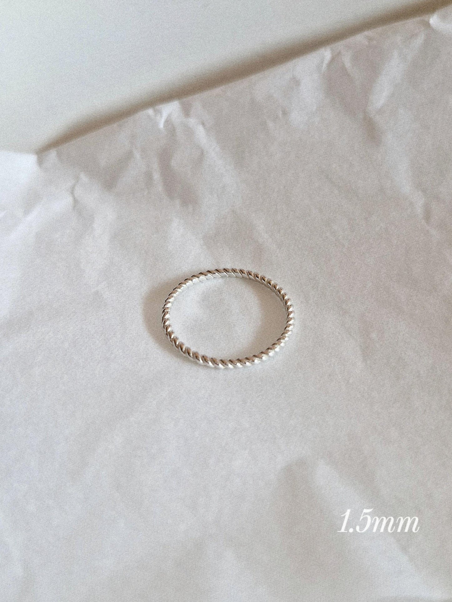 sterling silver twisted rope stacking ring. twisted ring.