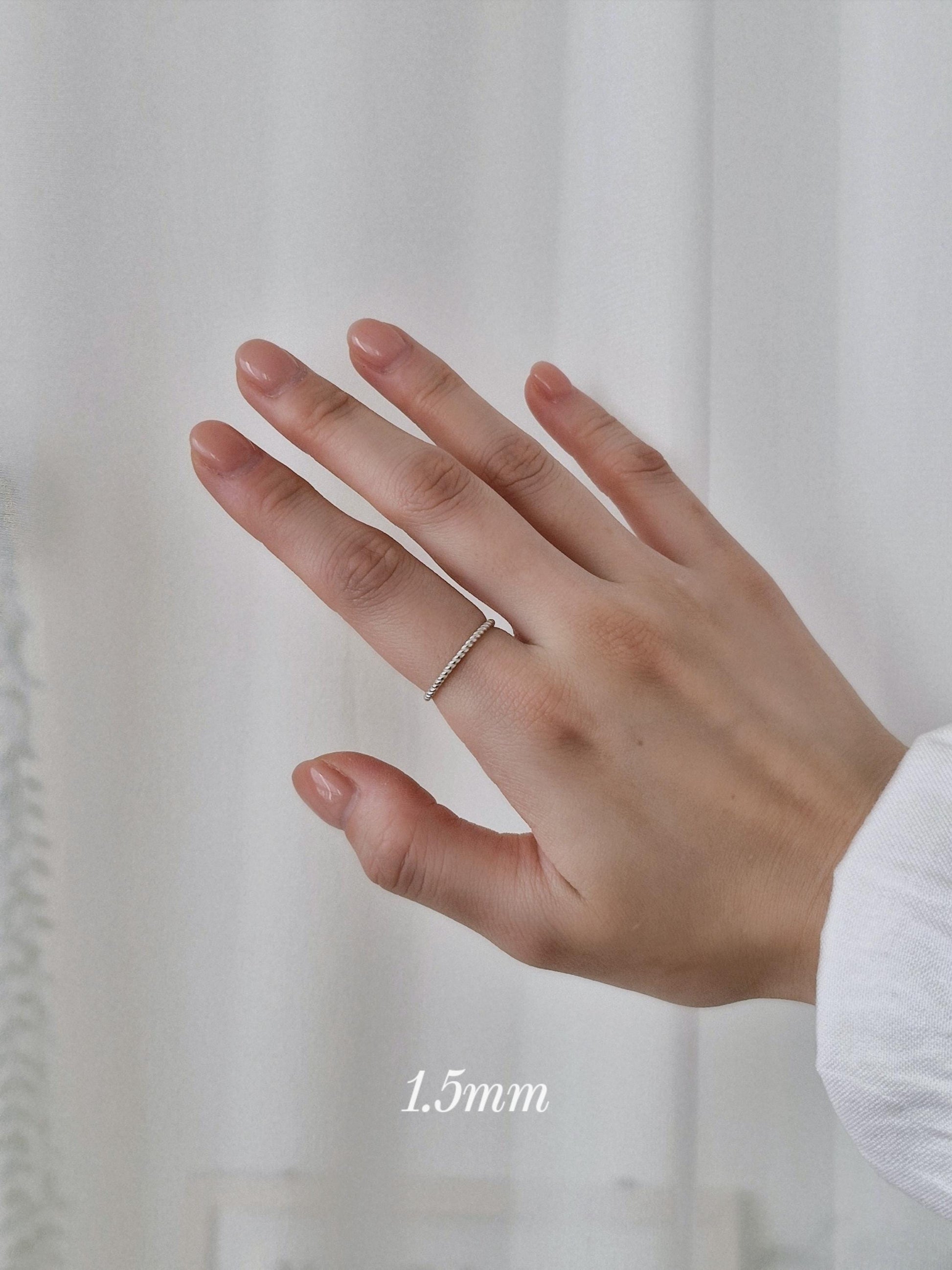 sterling silver twisted rope stacking ring. twisted ring.
