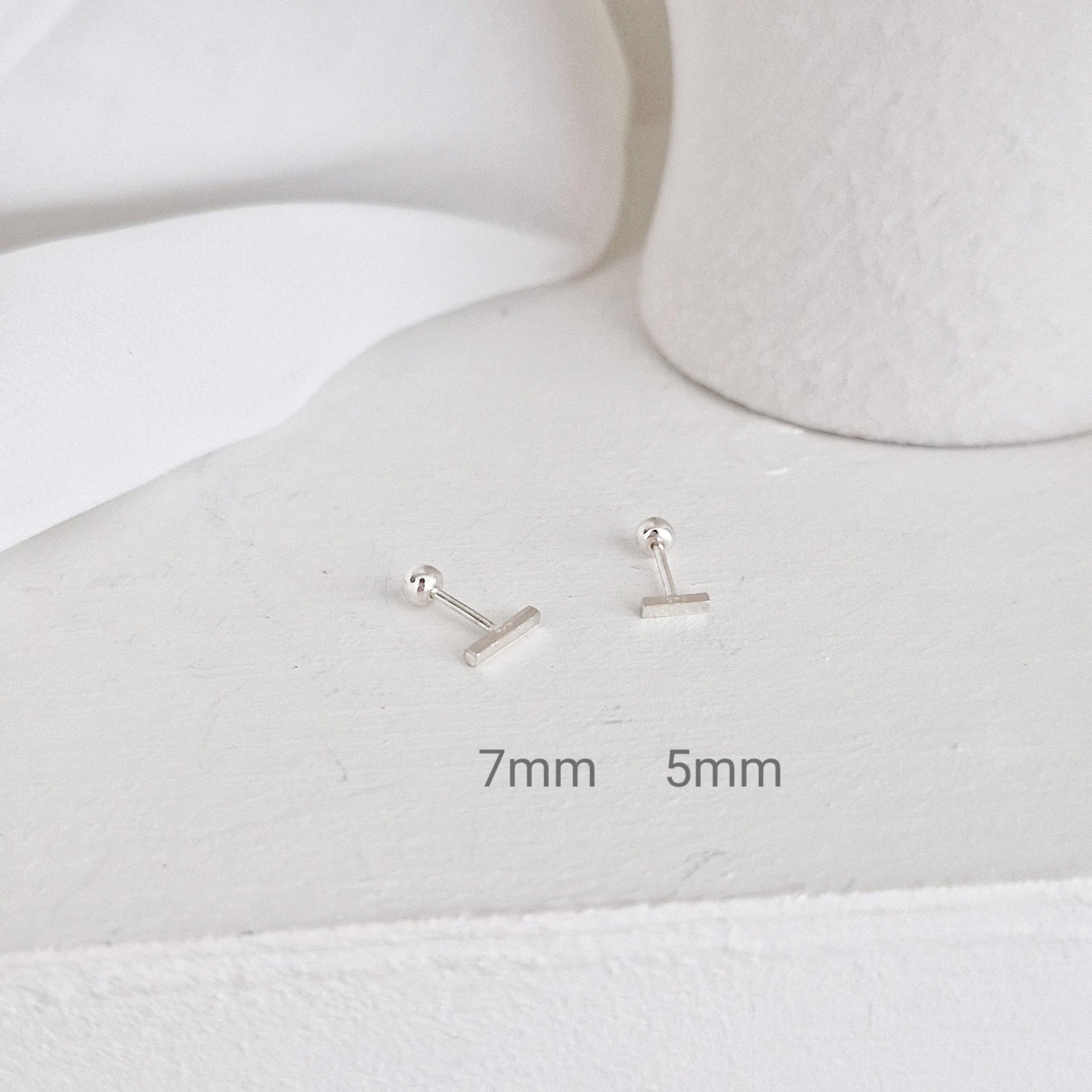 stick bar screw ball piercing earring sterling silver 925. screw back earring. 20G. Price for single.
