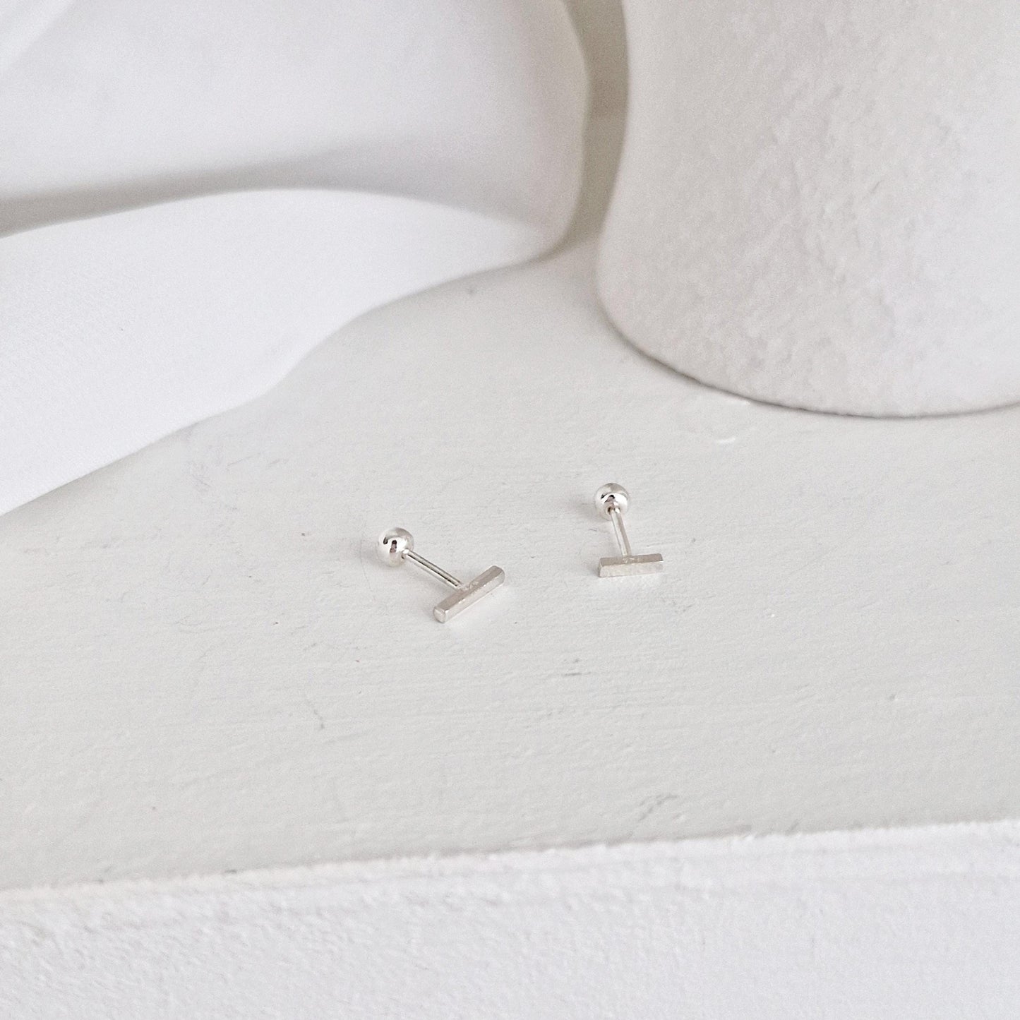 stick bar screw ball piercing earring sterling silver 925. screw back earring. 20G. Price for single.