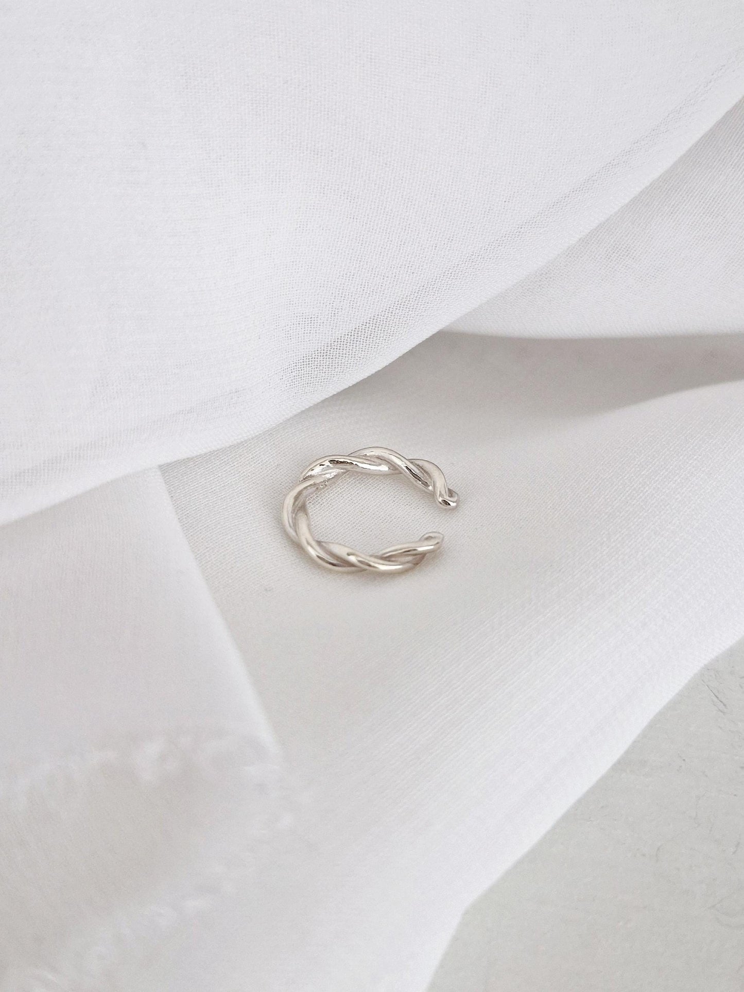 twist earcuff croissant earcuff 925 silver sterling. earwrap silver gold plated. Price for single.