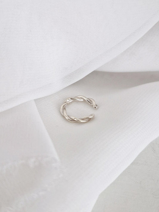 twist earcuff croissant earcuff 925 silver sterling. earwrap silver gold plated. Price for single.