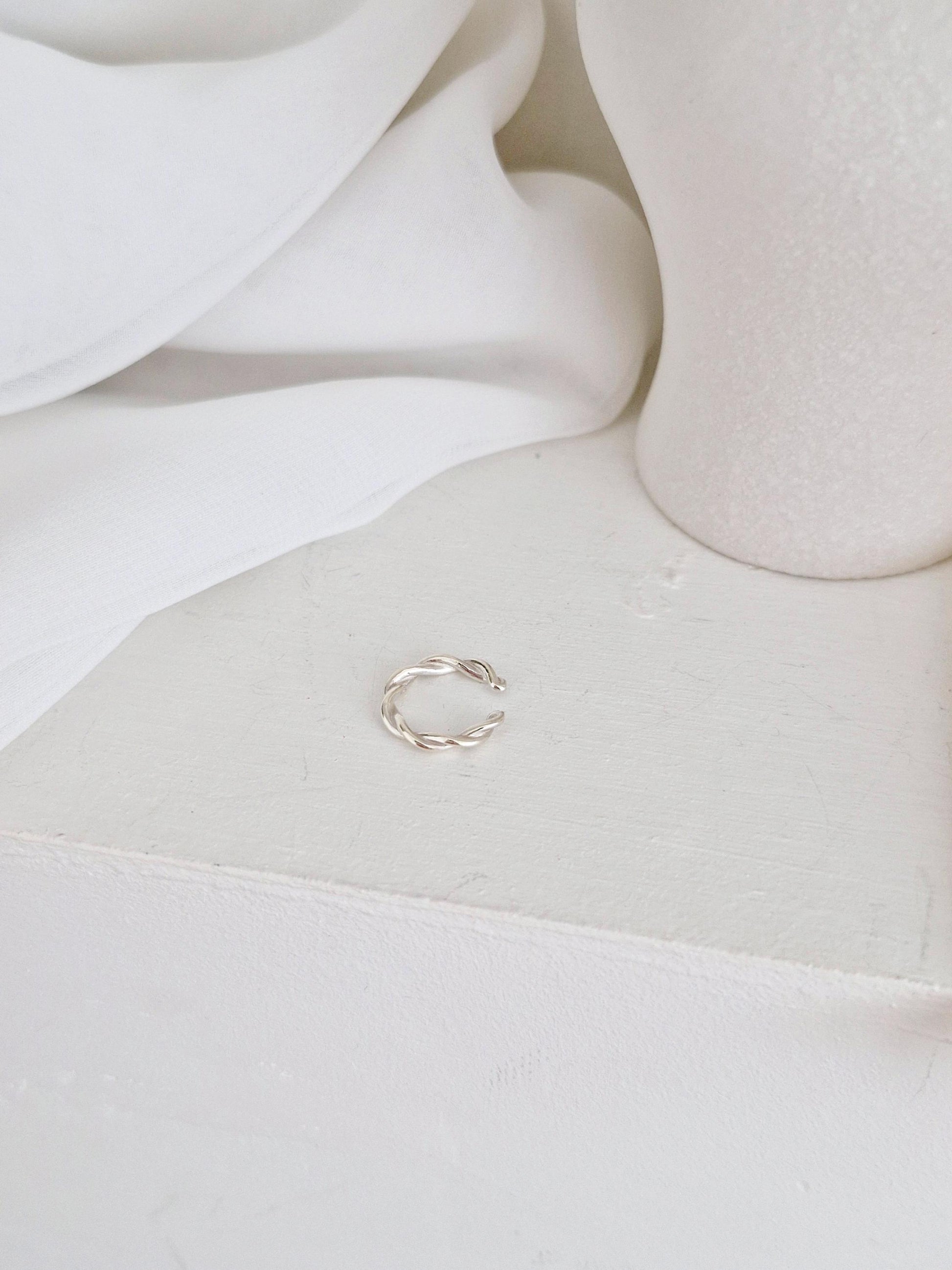twist earcuff croissant earcuff 925 silver sterling. earwrap silver gold plated. Price for single.
