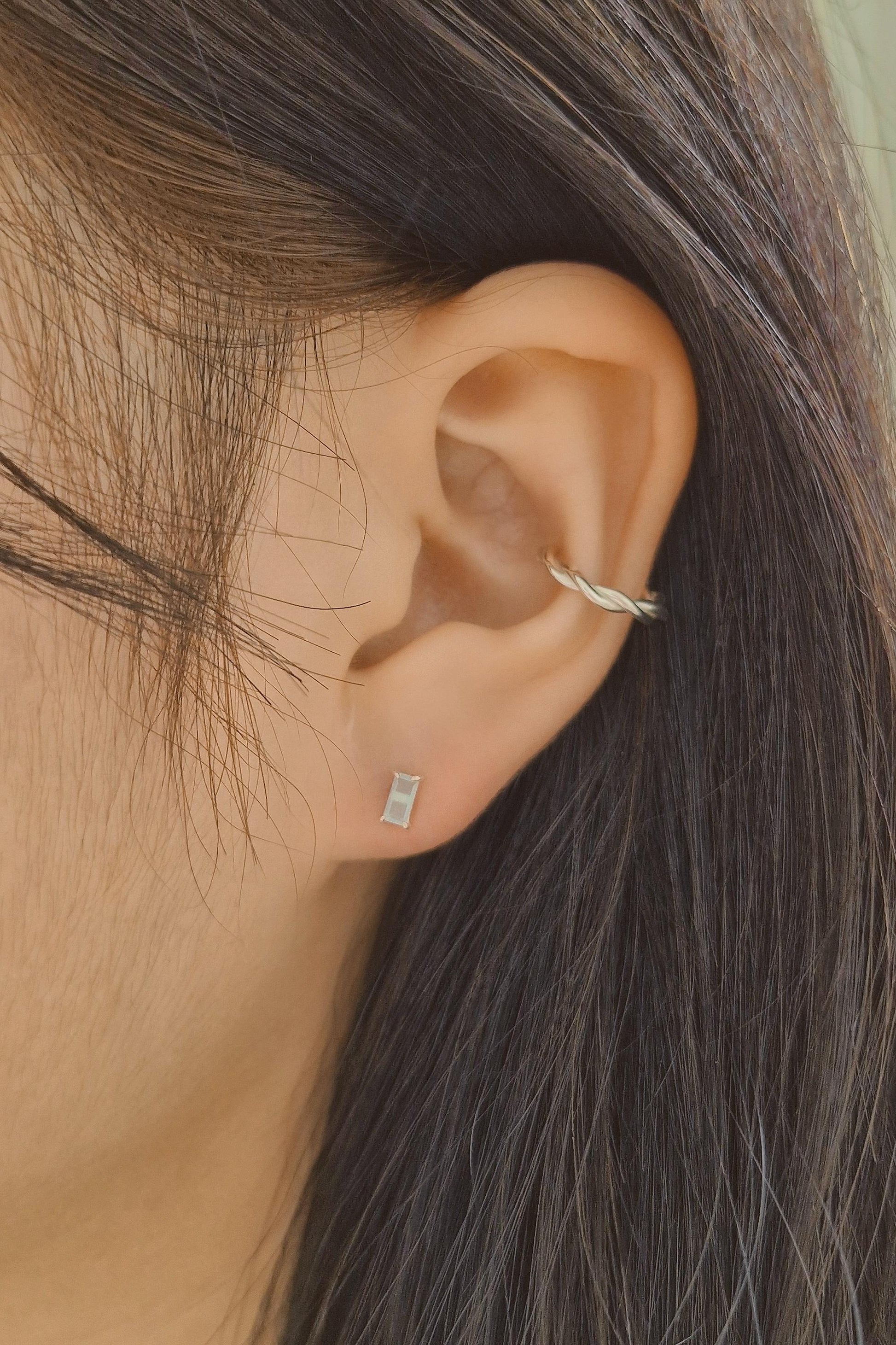 twist earcuff croissant earcuff 925 silver sterling. earwrap silver gold plated. Price for single.