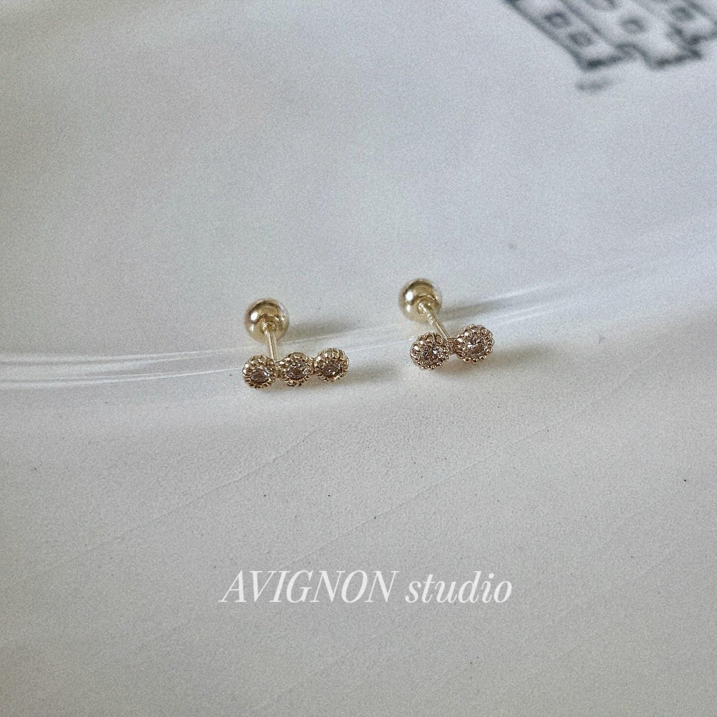 two tier, three tier lab diamond, moissanite  piercing. 14k solid gold diamond piercing.2-Tier & 3-Tier Diamond Bar Piercing.