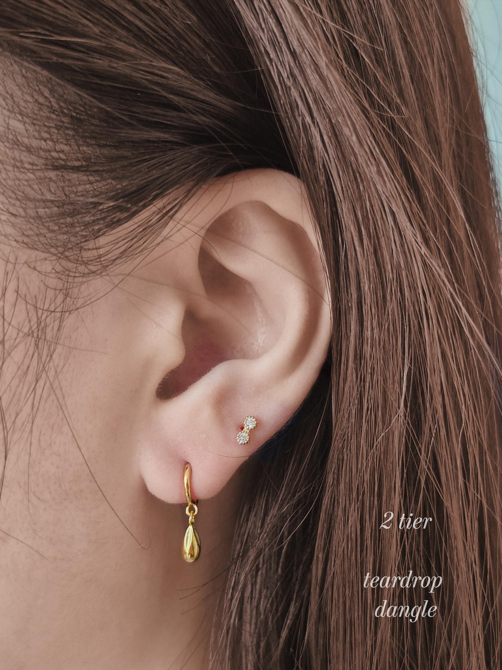 two tier, three tier lab diamond, moissanite  piercing. 14k solid gold diamond piercing.2-Tier & 3-Tier Diamond Bar Piercing.